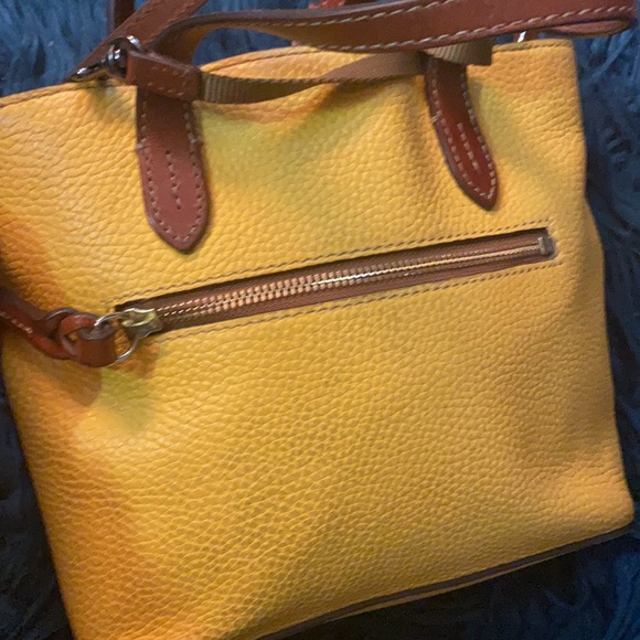 Mustard dooney &bourke pebble  small zip sac - Picture 2 of 4